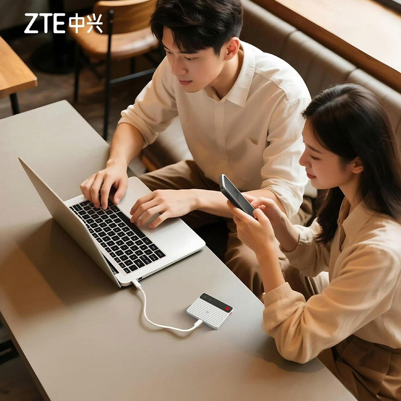 Router WiFi Mobile ZTE 5G F50  - 4G 5G Router Sim Slot Wifi 6 recensione e prezzo